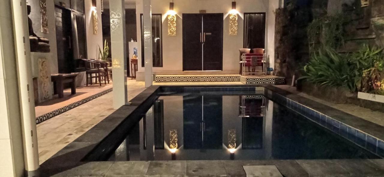 Khrisna Sunrise Homestay Tulamben Ngoại thất bức ảnh