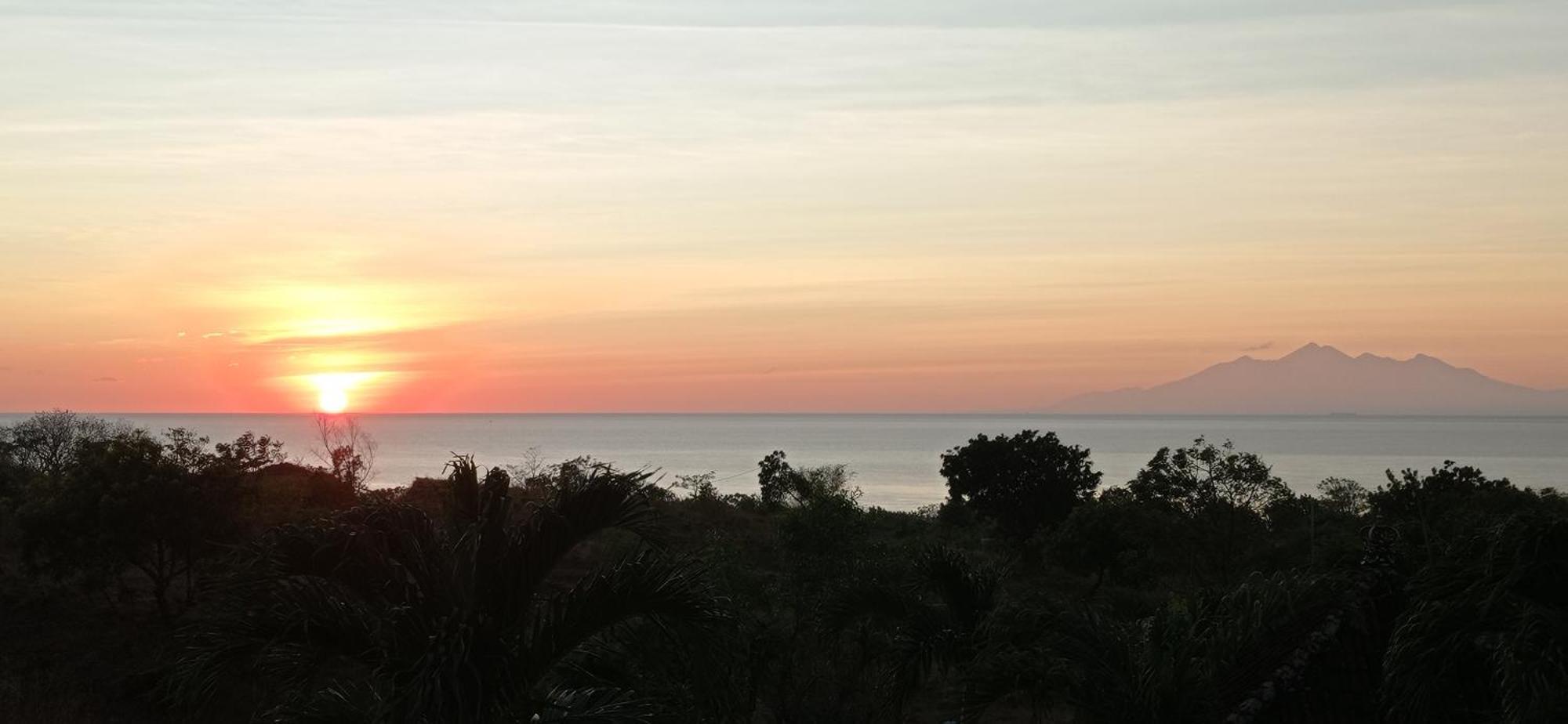 Khrisna Sunrise Homestay Tulamben Phòng bức ảnh