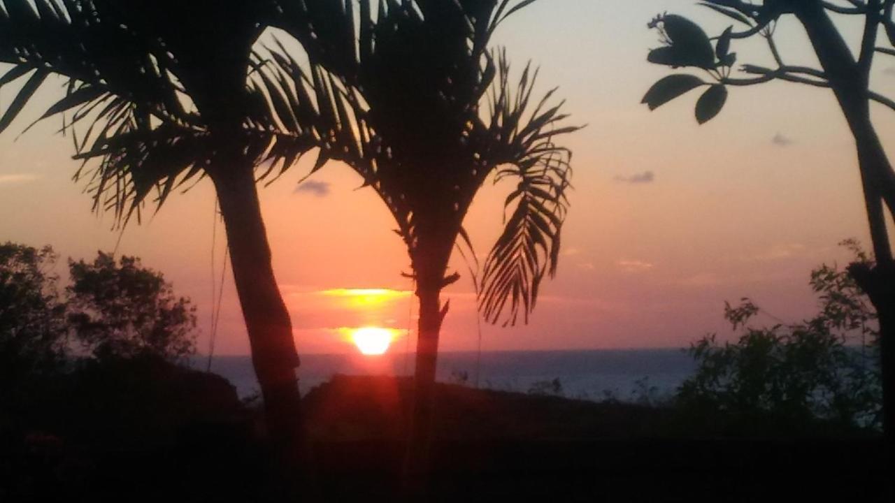 Khrisna Sunrise Homestay Tulamben Ngoại thất bức ảnh